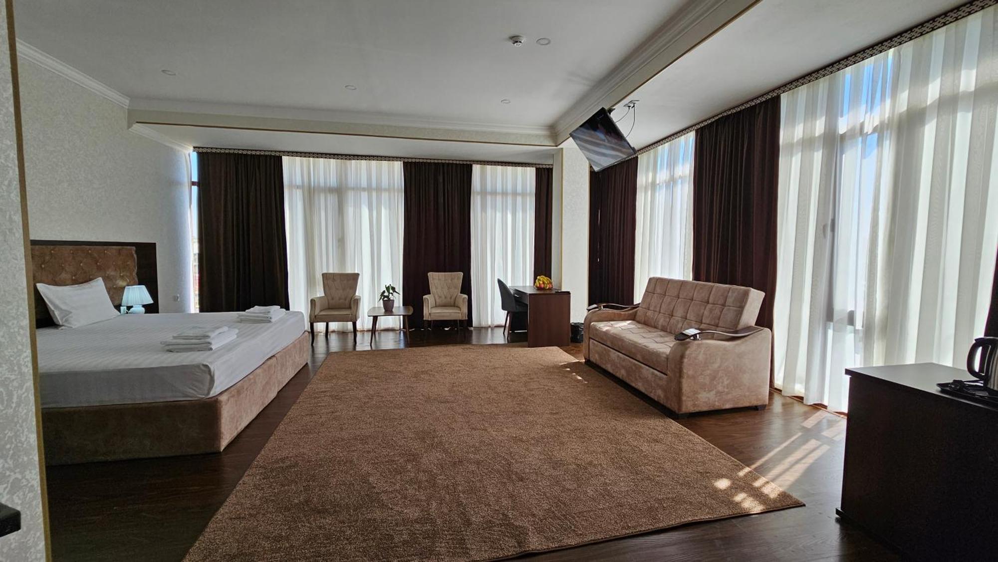 Grand Turon Plaza Hotel Ташкент Екстер'єр фото